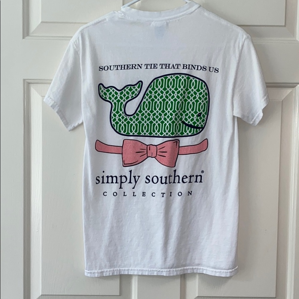Simply Southern size small whale & bow tie t-shirt